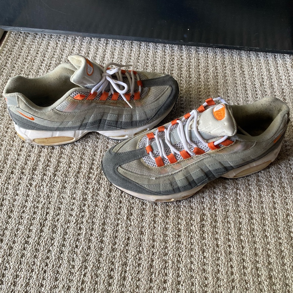 Nike Men's Air Max 95 Gray and Orange Sneakers